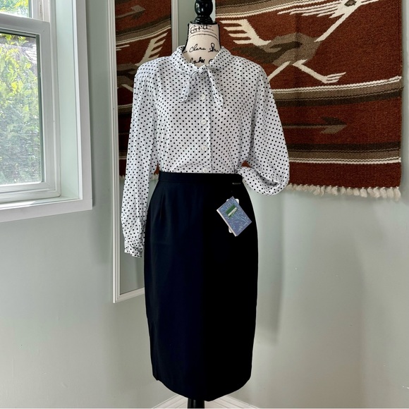 Vintage 80’s RUSS Polka-Dot Tie-Neck Blouse - Picture 2 of 10